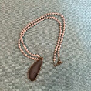 Elegant White and Gray Pearl Necklace with Stone